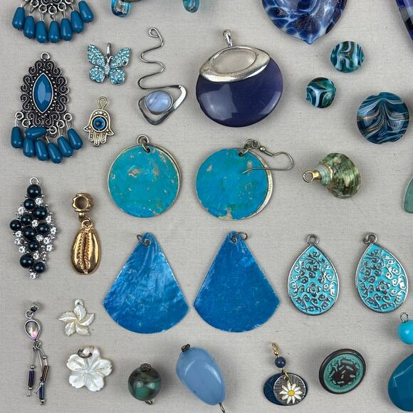 Pendant Charm Craft Lot- 70+ Coastal Beach Ocean Starfish Shell Turtle Butterfly - Picture 3 of 12